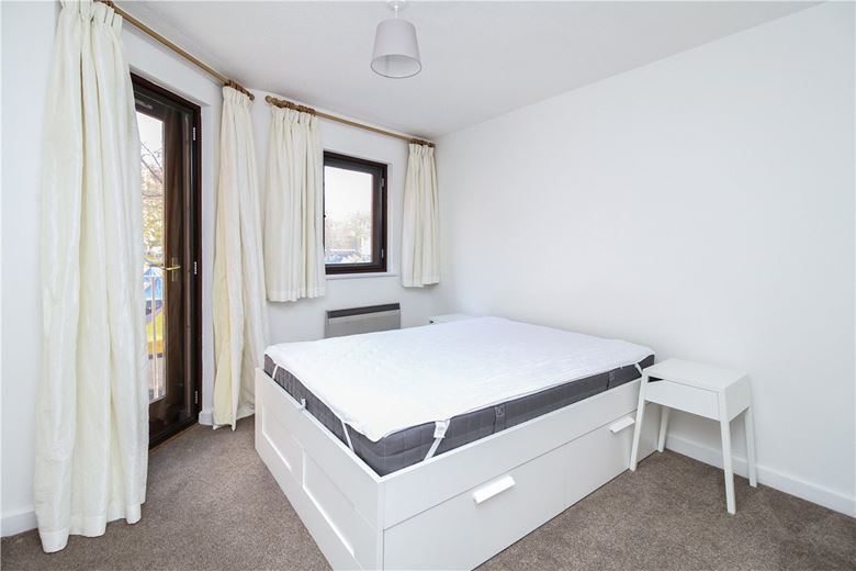 1 bedroom flat, The Heyes, Gloucester Green OX1