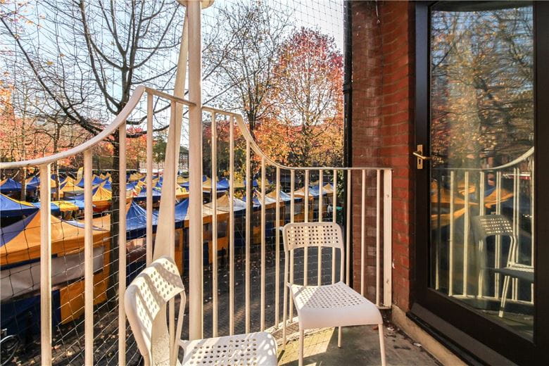 1 bedroom flat, The Heyes, Gloucester Green OX1