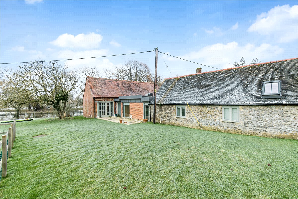 3 bedroom house, Overford Farm, Wytham OX2 - Available
