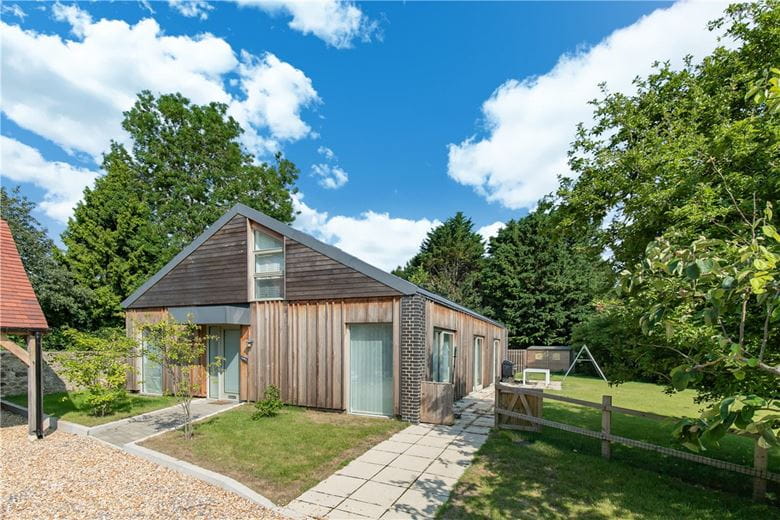 4 bedroom house, Overford Farm, Wytham OX2 - Available