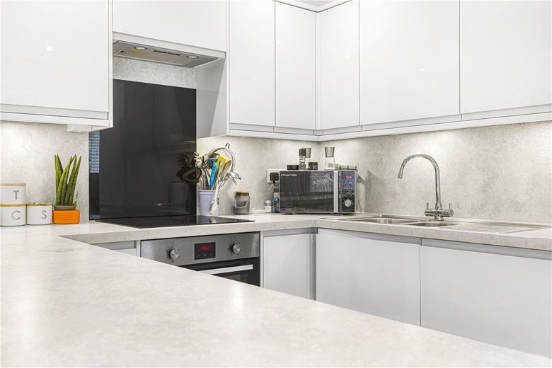 2 bedroom flat, The Coach House, Little Baldon OX44 - Let Agreed