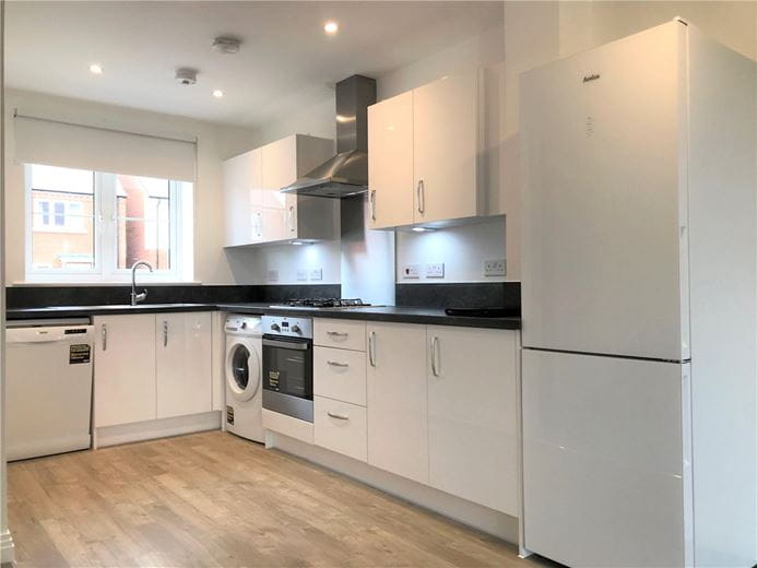 2 bedroom house, Rome Avenue, Aylesbury HP21