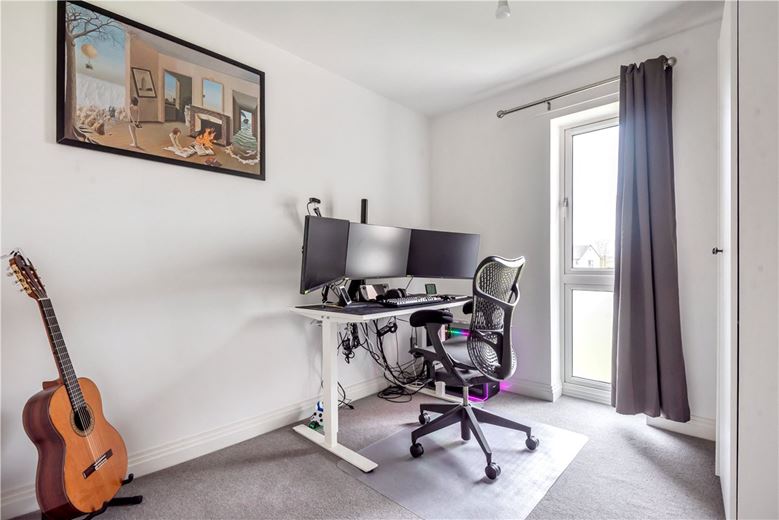 2 bedroom flat, Croxden Way, Daventry NN11 - Let Agreed