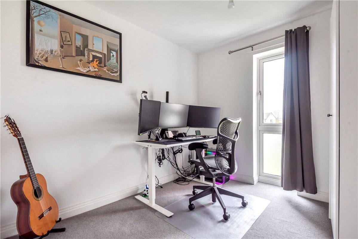 2 bedroom flat, Croxden Way, Daventry NN11 - Let Agreed