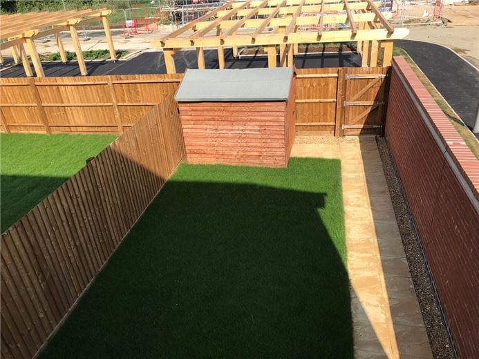 3 bedroom house, Butcher Crescent, Glebe Farm MK17 - Available