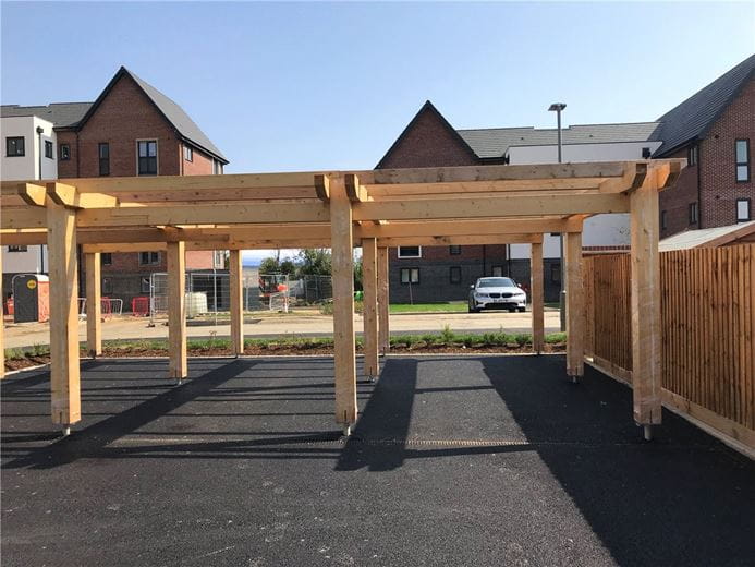 3 bedroom house, Butcher Crescent, Glebe Farm MK17 - Available