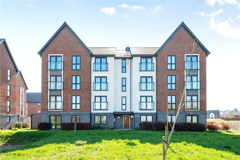 1 bedroom flat, Scott Court, Glebe Farm MK17 - Let Agreed