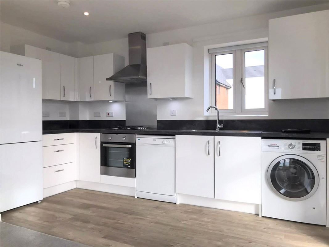 1 bedroom flat, Scott Court, Glebe Farm MK17 - Let Agreed