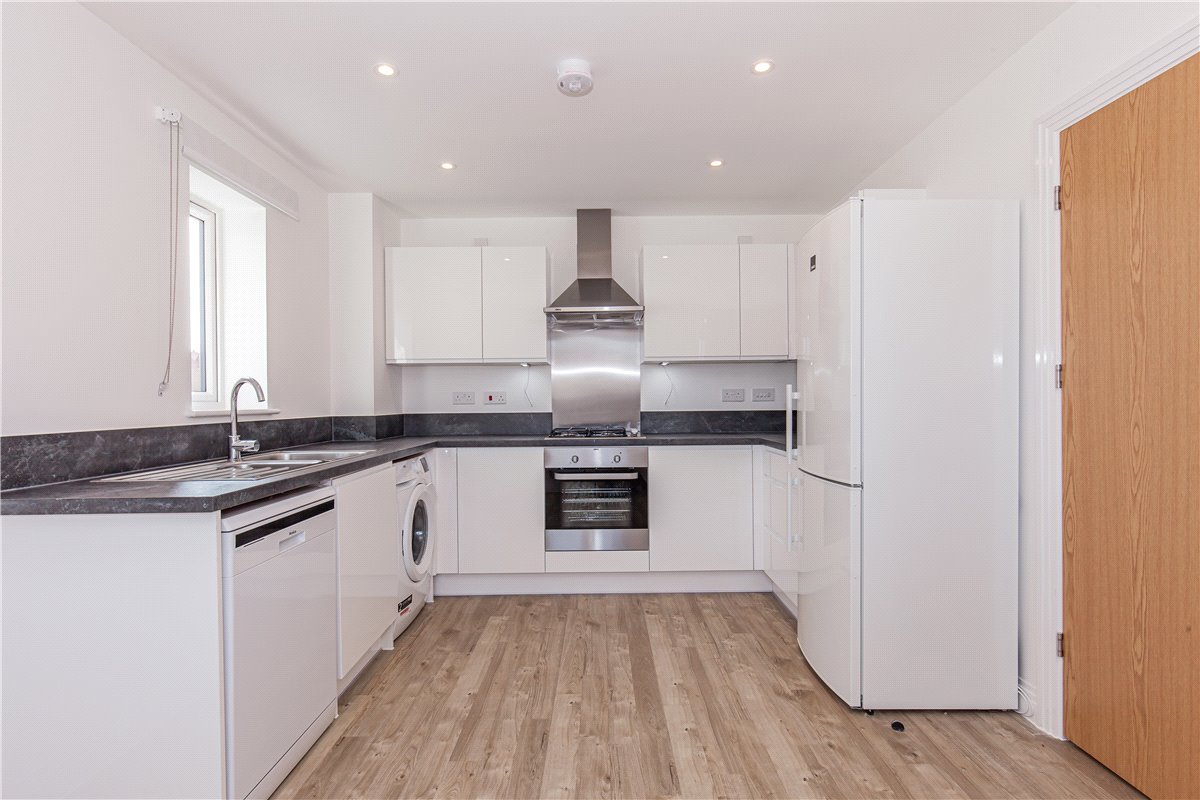 3 bedroom house, Wheatfield Drive, Curbridge OX29