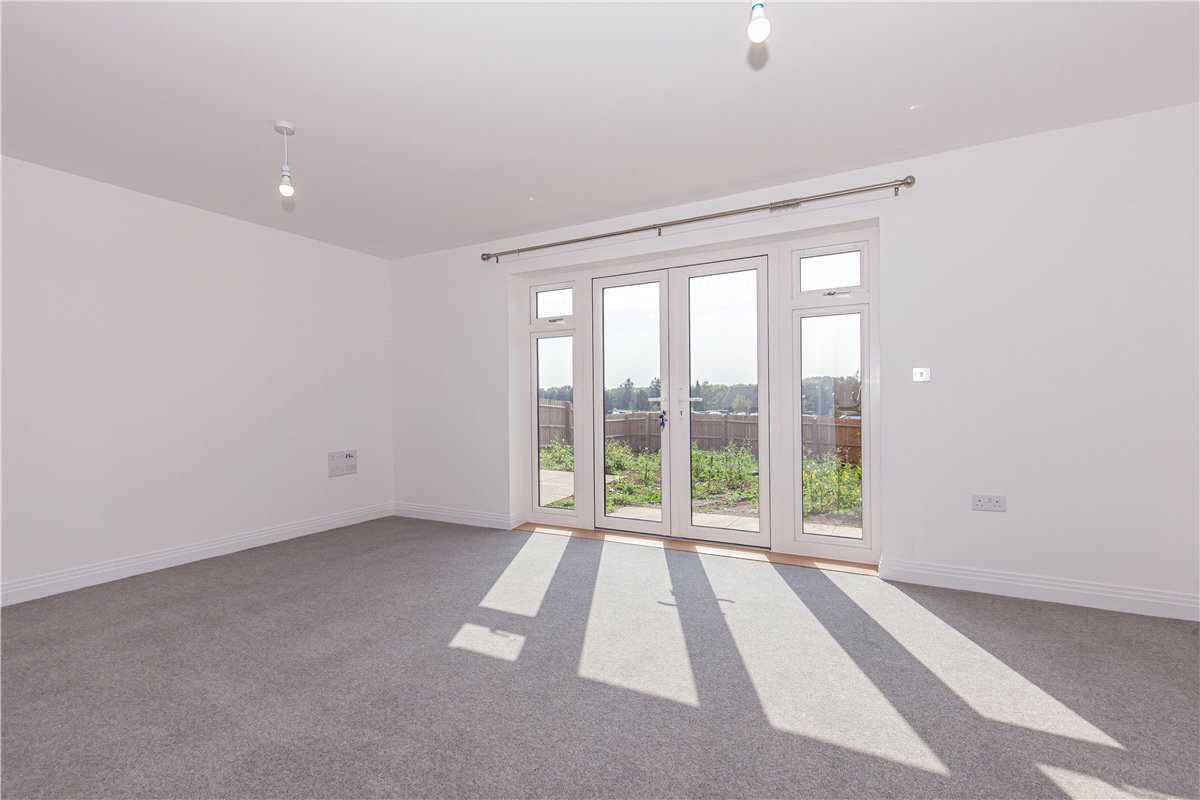 3 bedroom house, Wheatfield Drive, Curbridge OX29