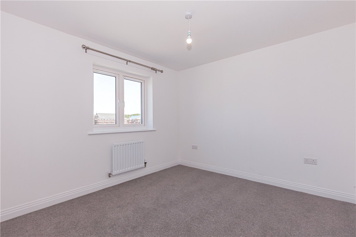 3 bedroom house, Wheatfield Drive, Curbridge OX29