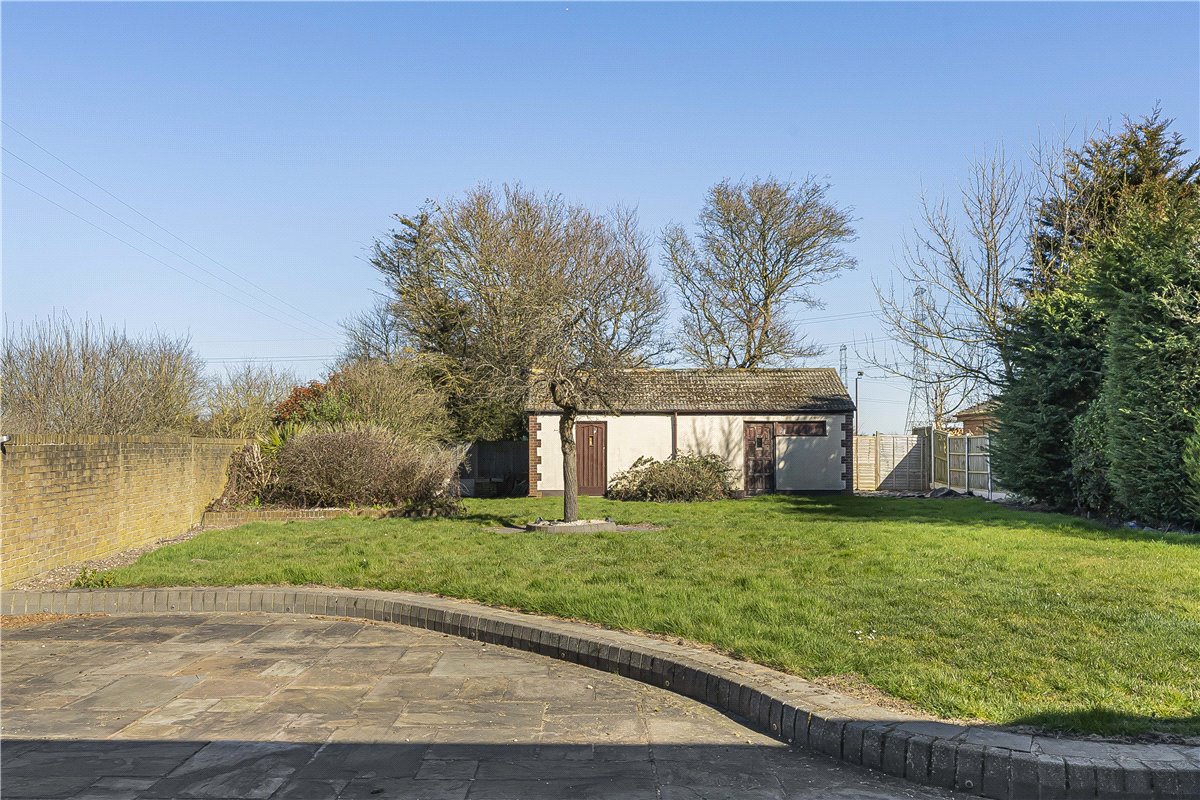 4 bedroom house, Stifford Clays Road, Orsett RM16 - Available