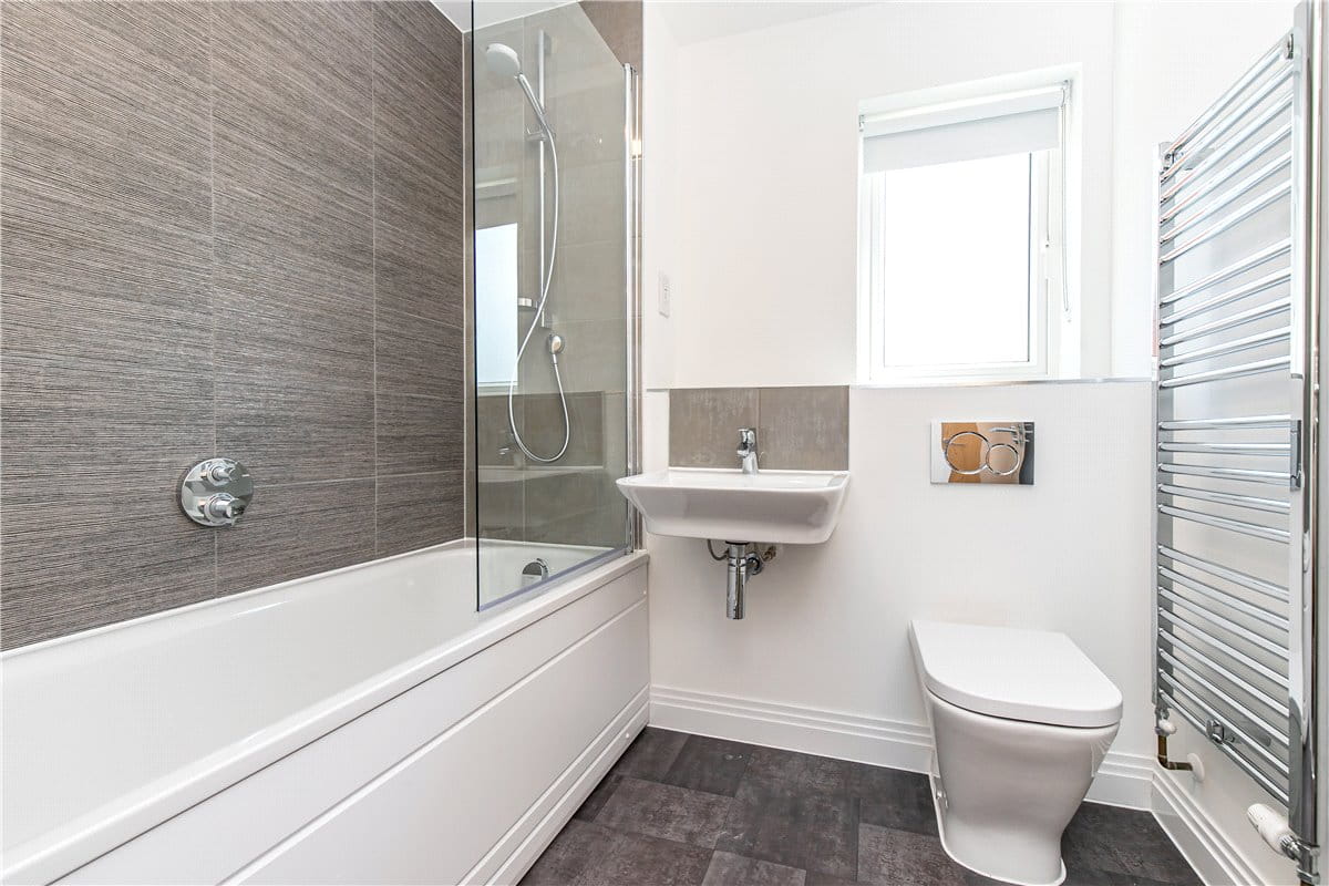 3 bedroom house, Rye Crescent, Curbridge OX29 - Let Agreed