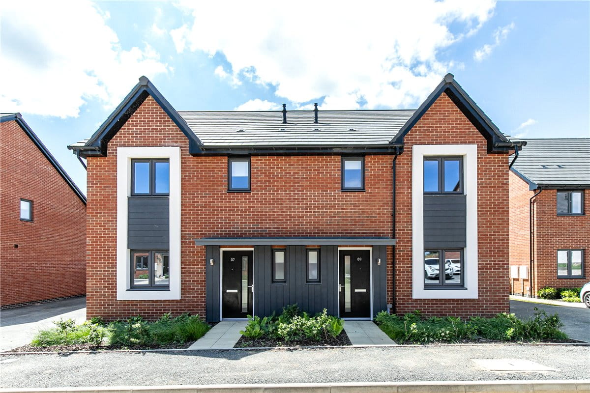 3 bedroom house, Rye Crescent, Curbridge OX29