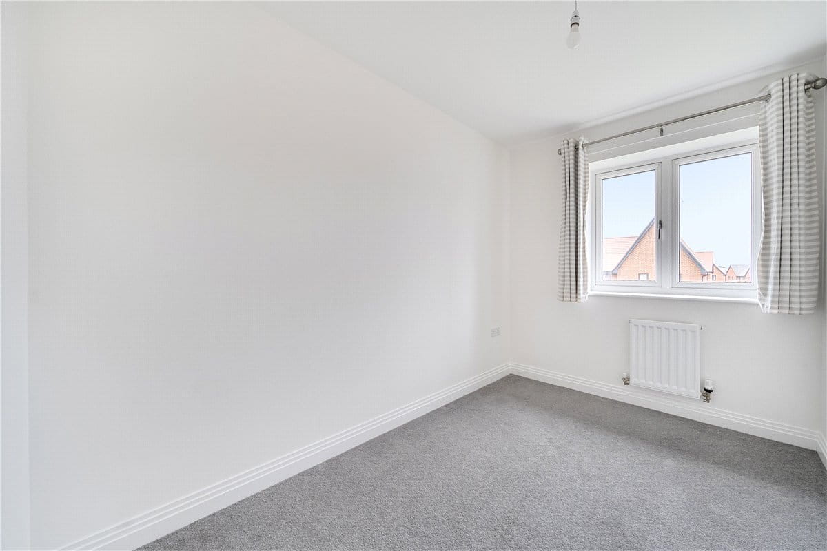 3 bedroom house, Fearnley Close, Glebe Farm MK17 - Let Agreed