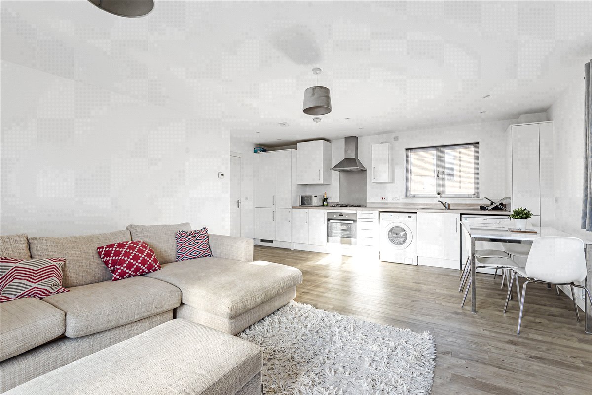 2 bedroom flat, Vaynol Way, Whitehouse MK8