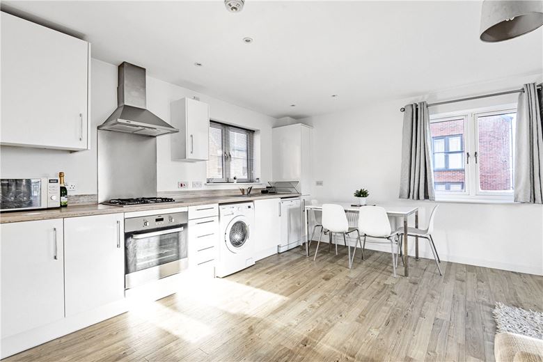 2 bedroom flat, Vaynol Way, Whitehouse MK8