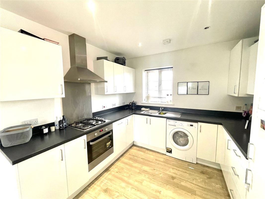 2 bedroom flat, Thenford Way, Banbury OX16 - Let Agreed
