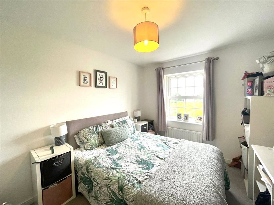 2 bedroom flat, Thenford Way, Banbury OX16 - Let Agreed