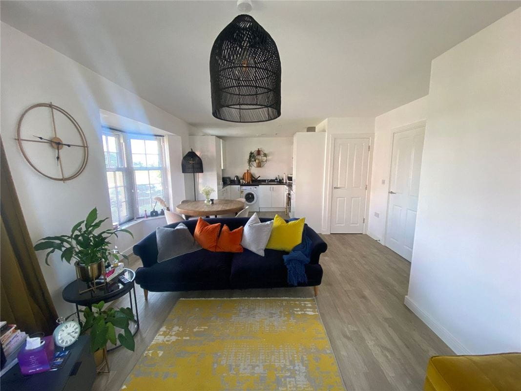 2 bedroom flat, Bourton Road, Banbury OX16