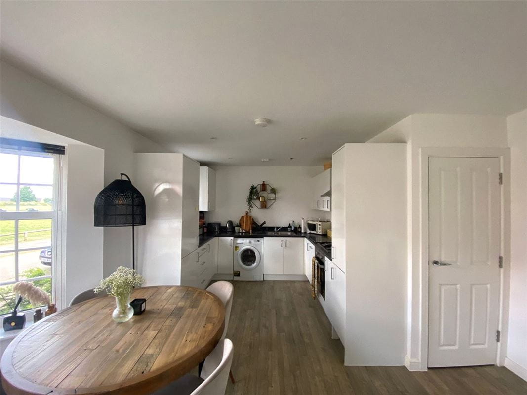 2 bedroom flat, Bourton Road, Banbury OX16