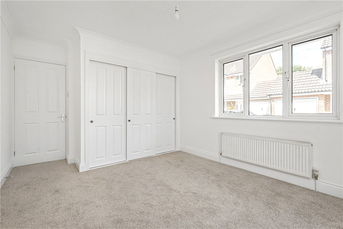 2 bedroom bungalow, Pantile Close, Witham CM8 - Available