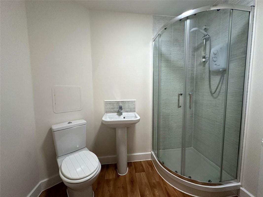 2 bedroom house, Comelybank Drive, Mexborough S64 - Available