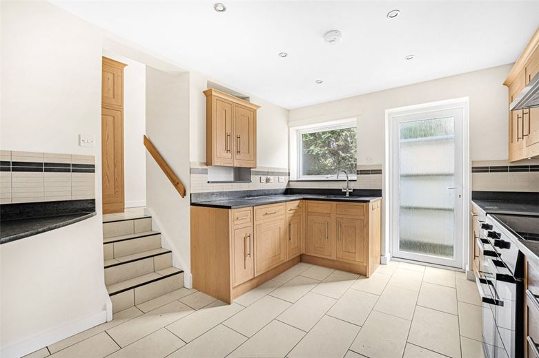 4 bedroom bungalow, Kings Drive, Hopton ST18 - Available