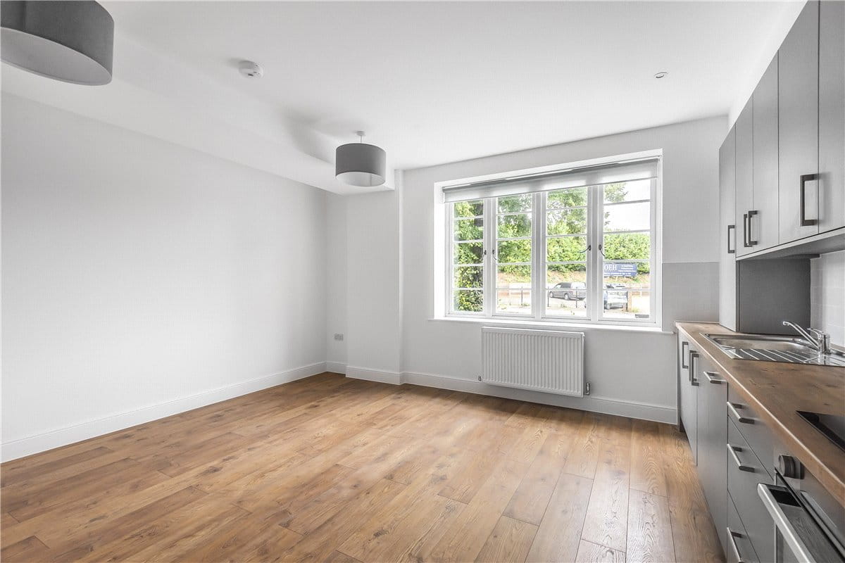 1 bedroom flat, Trinity Avenue, Northampton NN2