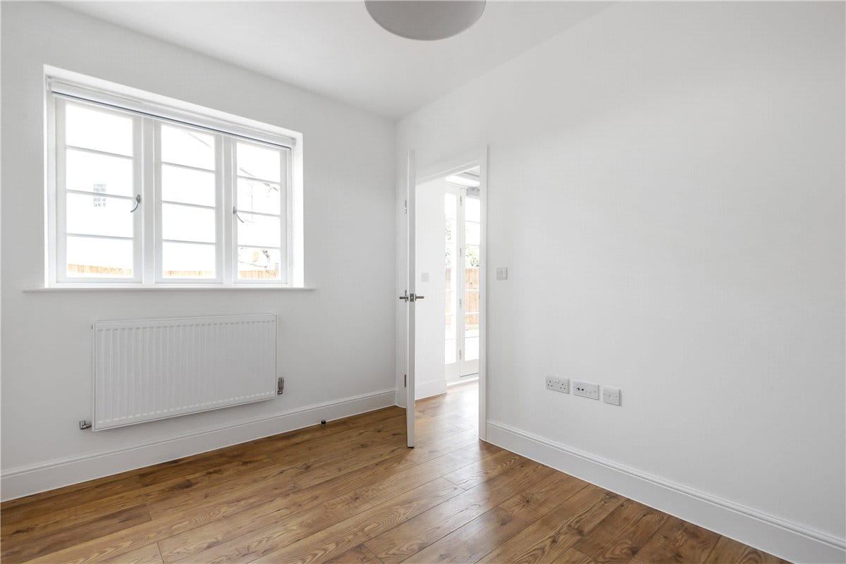 1 bedroom flat, Kingsley Road, Northampton NN2