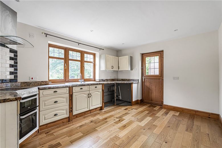 7 bedroom house, Leicester Road, New Packington LE65 - Available