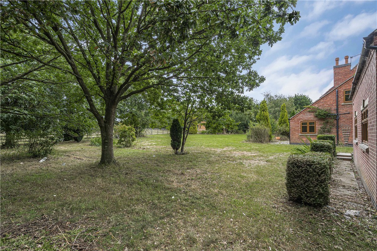 7 bedroom house, Leicester Road, New Packington LE65 - Available