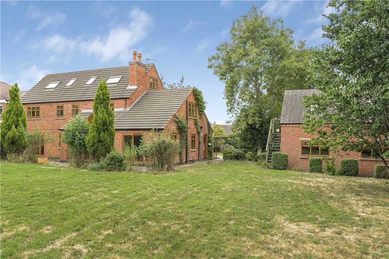 7 bedroom house, Leicester Road, New Packington LE65 - Available