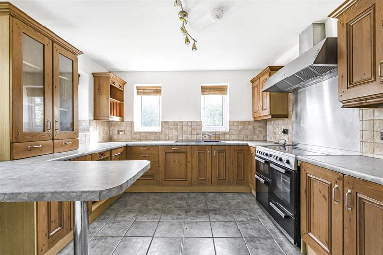 4 bedroom house, Lichfield Road, Armitage WS15 - Available