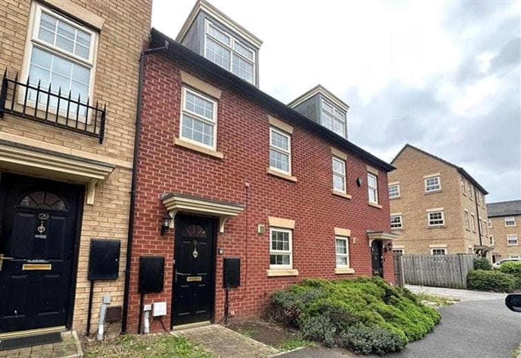 3 bedroom house, Comelybank Drive, Mexborough S64 - Available