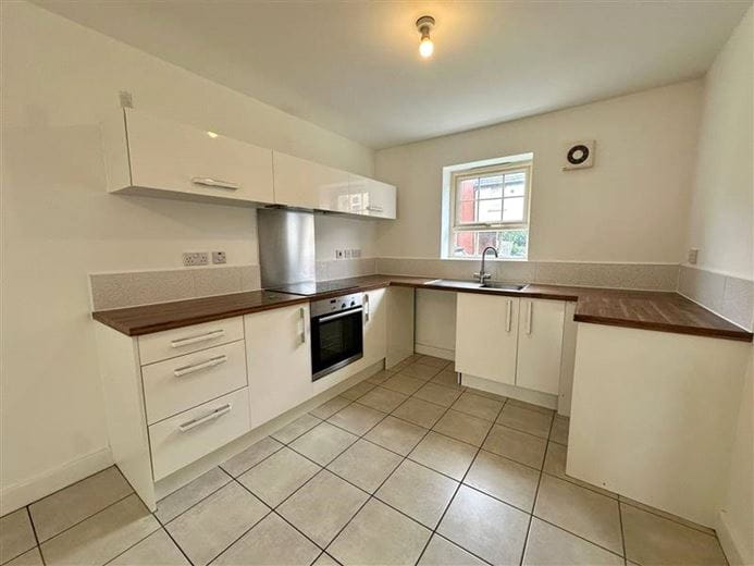 3 bedroom house, Comelybank Drive, Mexborough S64 - Available