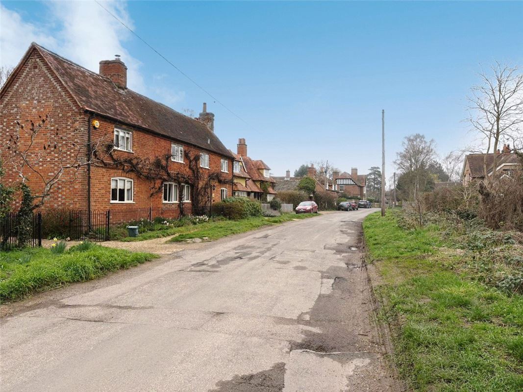 5 bedroom house, High Street, Long Wittenham OX14 - Let Agreed