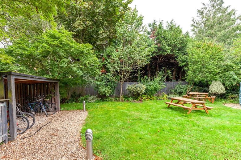 2 bedroom flat, Harbord Road, Oxford OX2 - Available