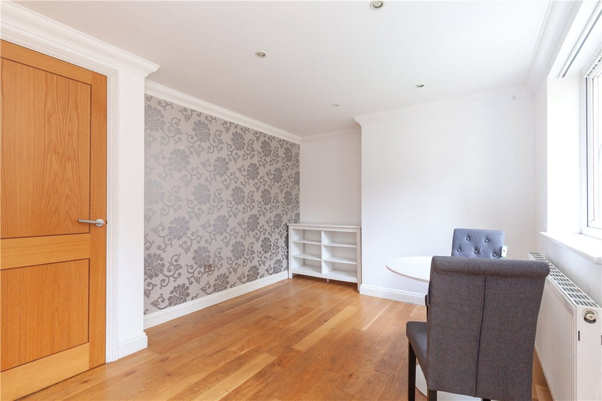2 bedroom flat, Harbord Road, Oxford OX2 - Available