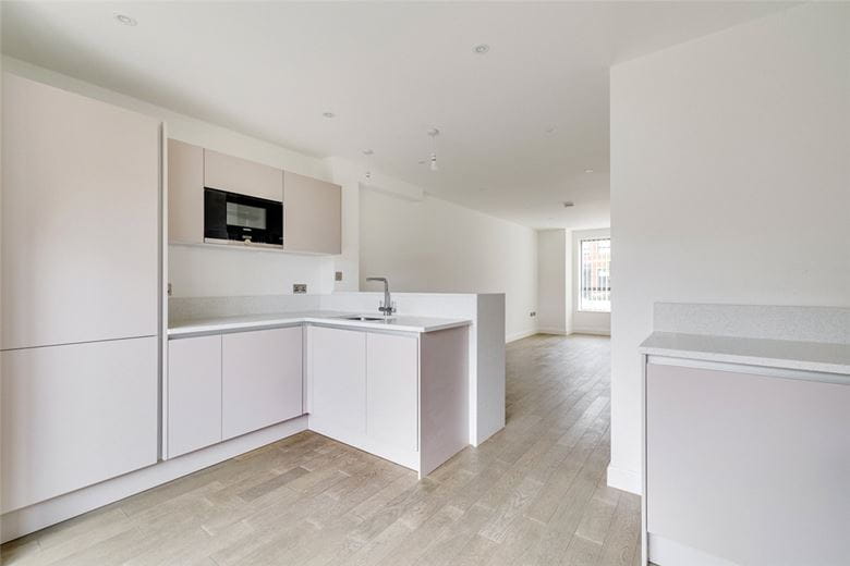 3 bedroom house, Harlow Gardens, Kingston upon Thames KT1 - Let Agreed