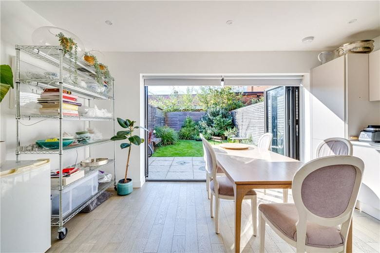 3 bedroom house, Harlow Gardens, Kingston upon Thames KT1 - Let Agreed