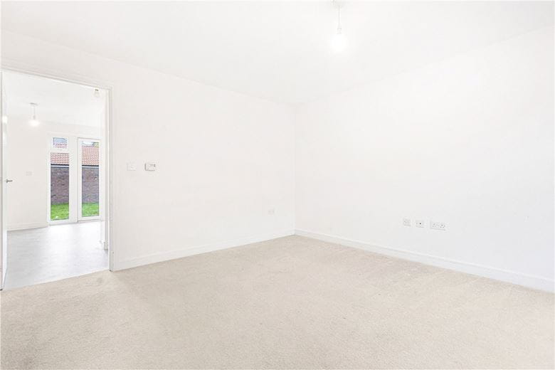 3 bedroom house, Birch Close, Didcot OX11 - Available