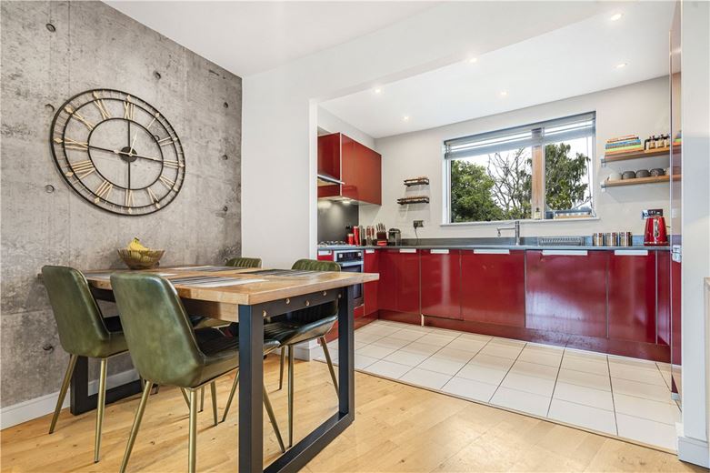 2 bedroom flat, Five Mile Drive, Oxford OX2