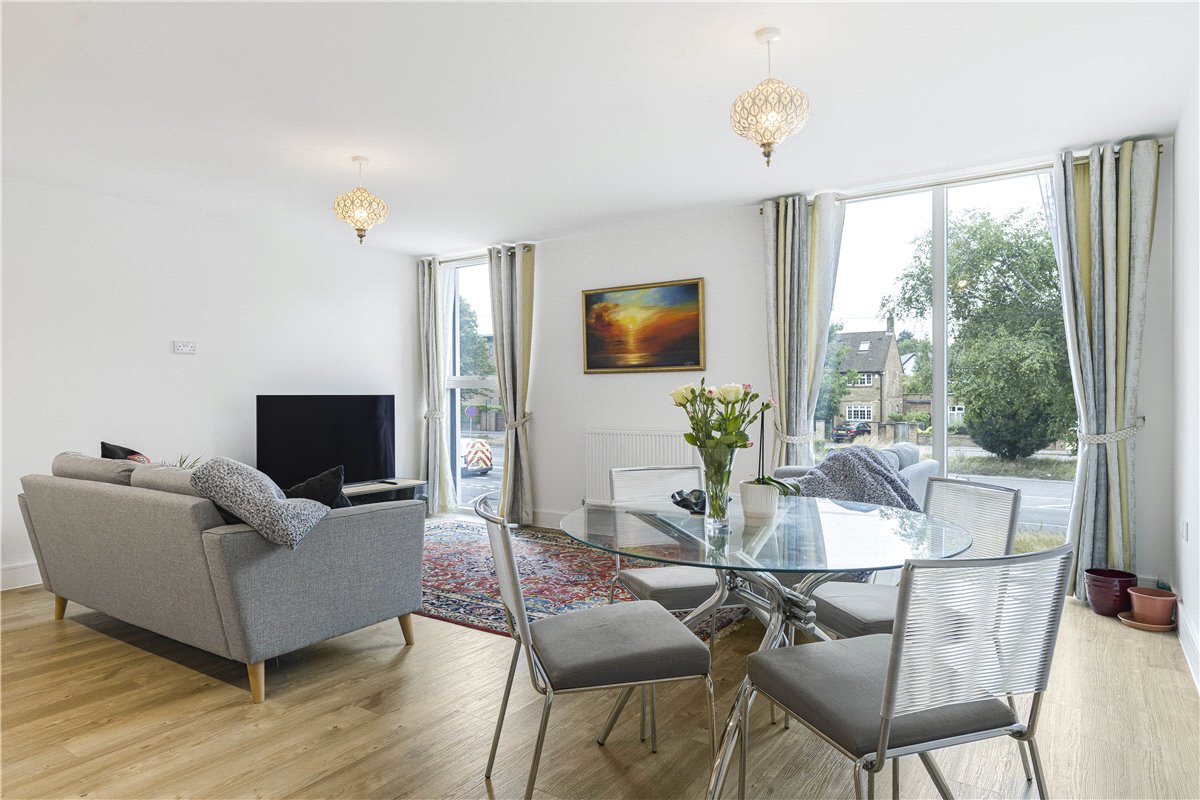2 bedroom flat, Sunderland Avenue, Oxford OX2 - Let Agreed