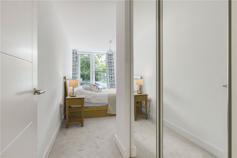 2 bedroom flat, Sunderland Avenue, Oxford OX2 - Let Agreed