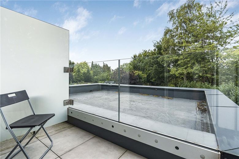 2 bedroom flat, Sunderland Avenue, Oxford OX2 - Let Agreed