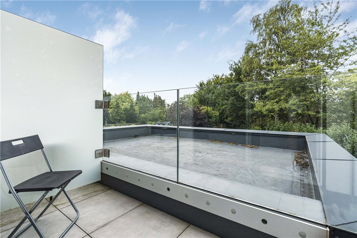 2 bedroom flat, Sunderland Avenue, Oxford OX2 - Let Agreed