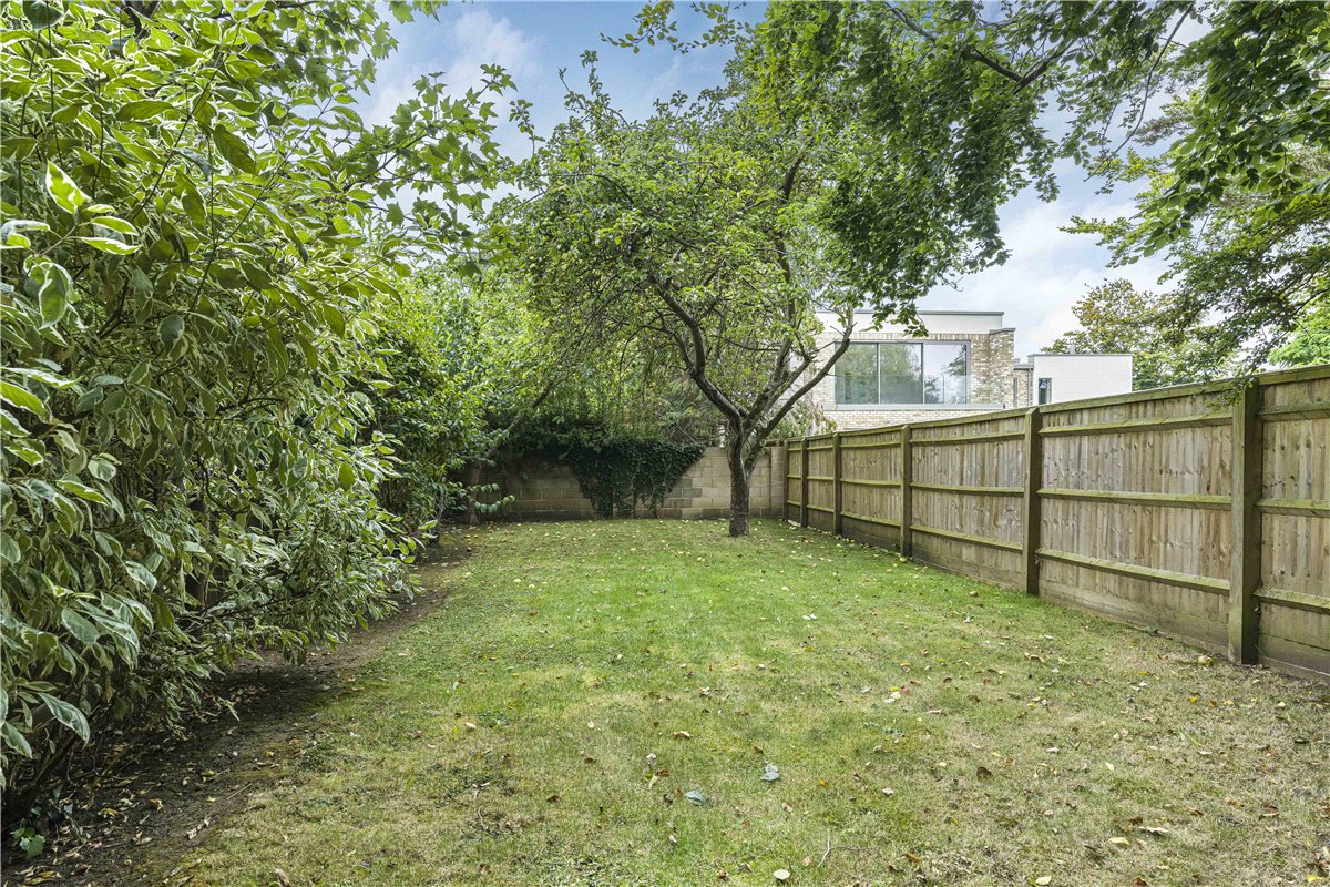 2 bedroom flat, Sunderland Avenue, Oxford OX2 - Let Agreed