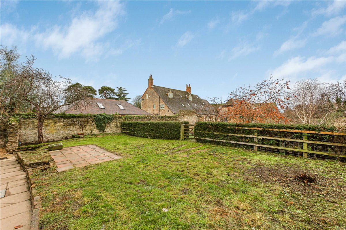 2 bedroom , Mill Road, Marcham OX13 - Let Agreed