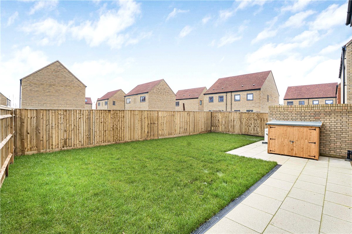 3 bedroom house, Minna Frances Close, Oxford OX2 - Let Agreed